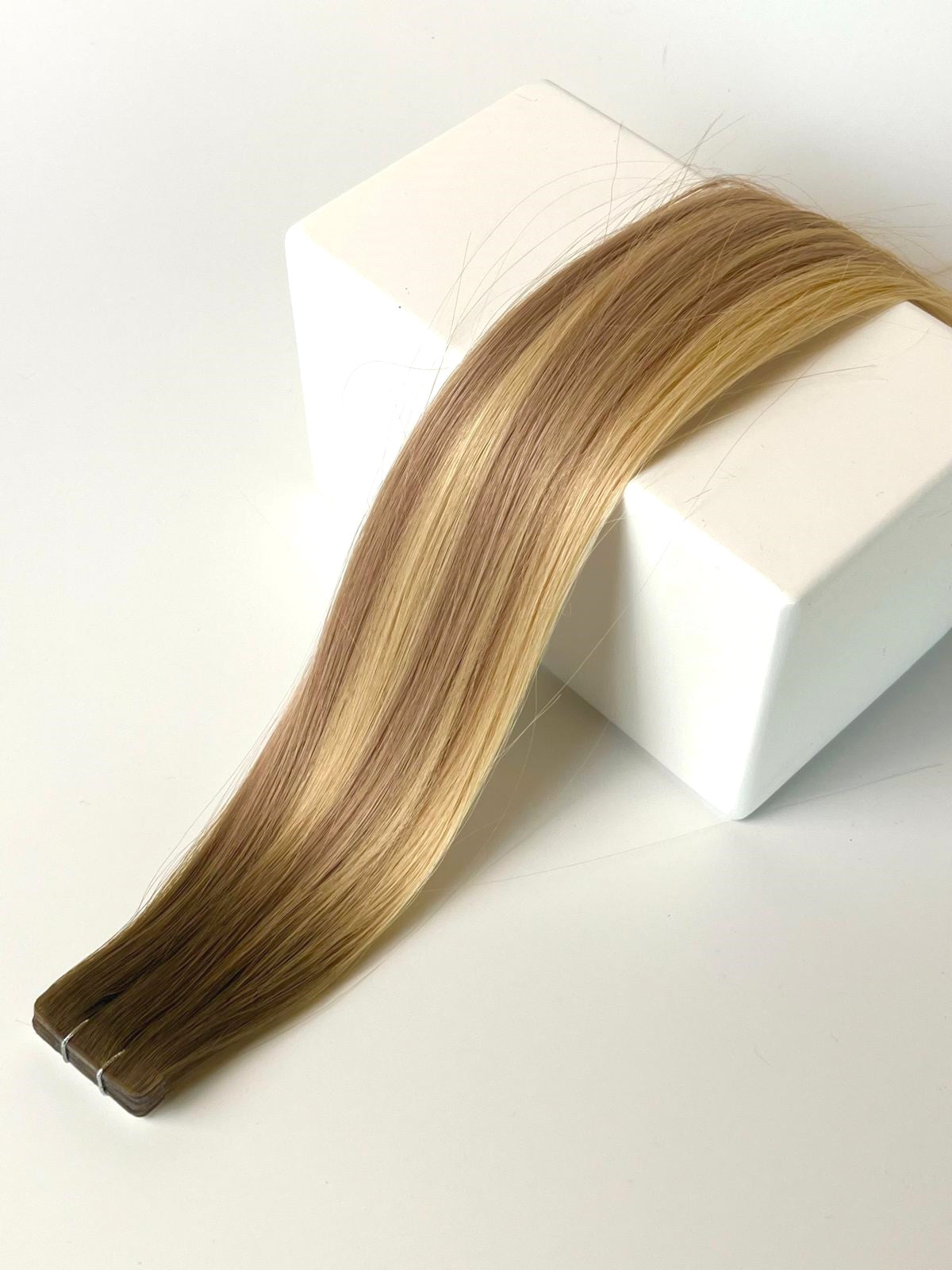 PERFECT BLONDES - INVISIBLE TAPE